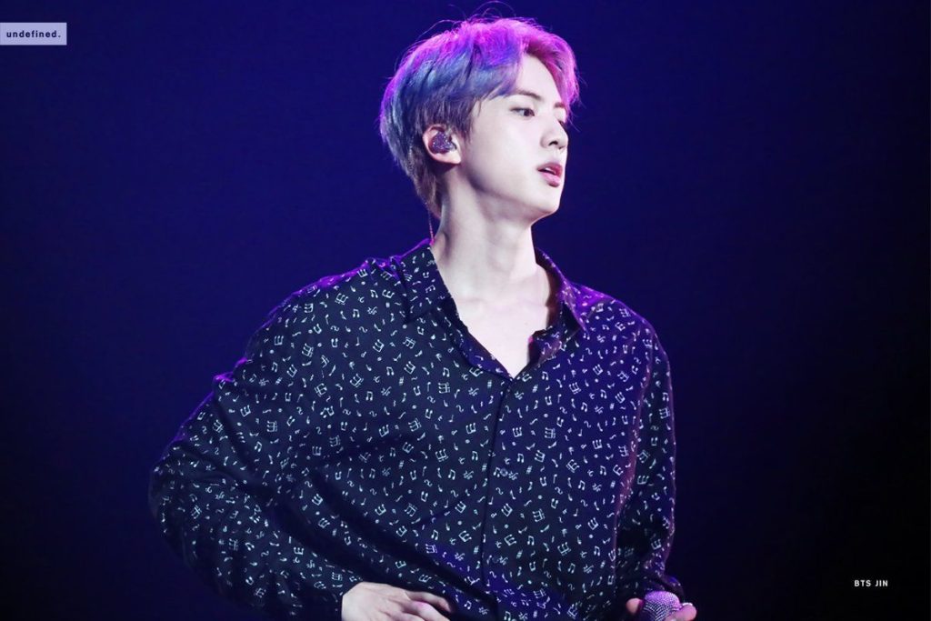 Jin de BTS fué sometido a una camara de gases y las fotos conmueven al ARMY