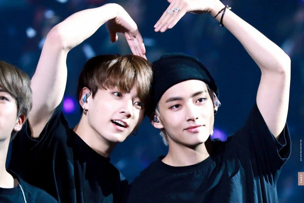 La foto de V y Jungkook de BTS durmiendo juntos que ha enloquecido al ARMY