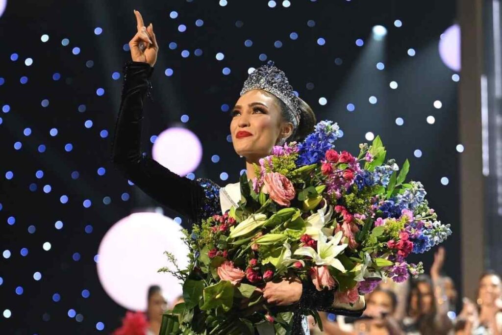 La nueva Miss Universo de USA habla sobre las acusaciones de fraude: "Me hacen reír"