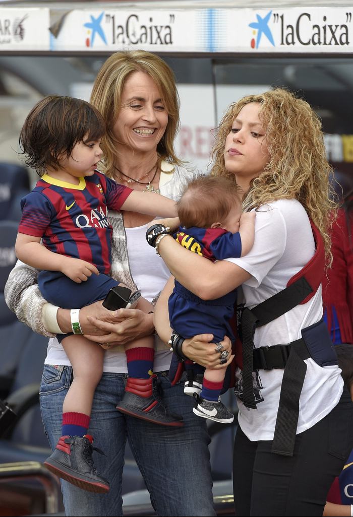 Los padres de Piqué tildan a Shakira de insoportable y por eso ya no la quieren