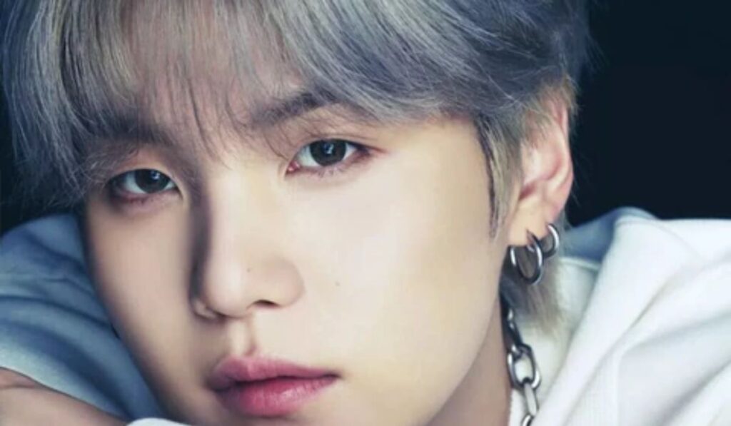 Suga de BTS enfrenta crisis nerviosa frente al tercer invitado a su programa "Suchwita"