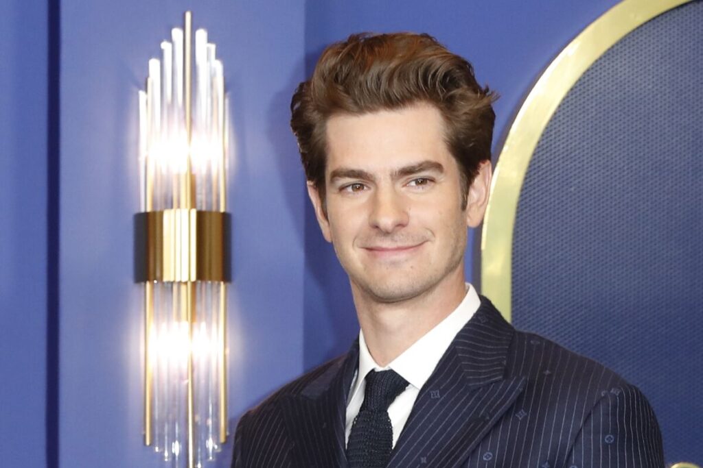 Andrew Garfield sorprende a todos hablando en español
