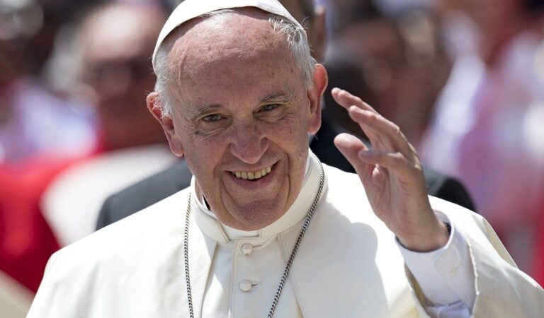 El Papá Francisco ha anunciado que hizo una carta de renuncia