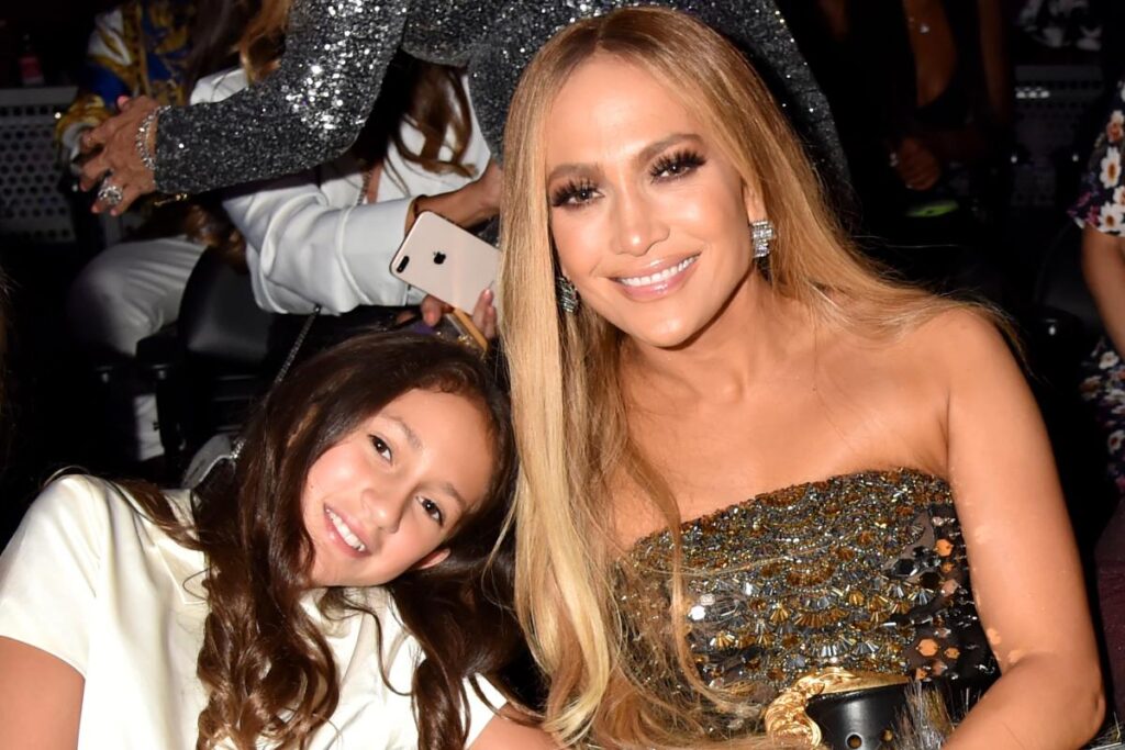 Emme, la hija no binaria de Jennifer López reaparece con nuevas fotos e impresiona a todos