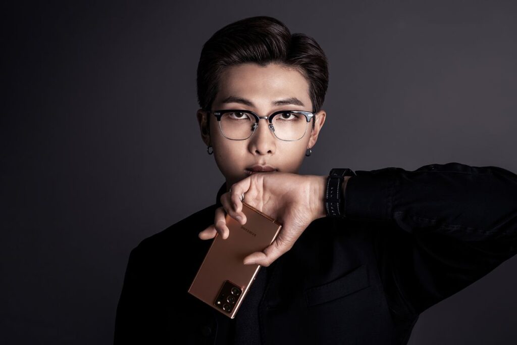 La verdadera razón por la que RM de BTS no puede conducir