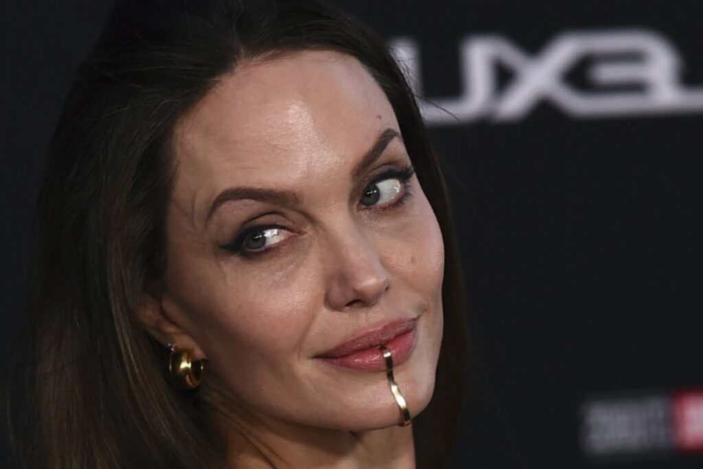 Angelina Jolie contrató un asesino a sueldo una vez