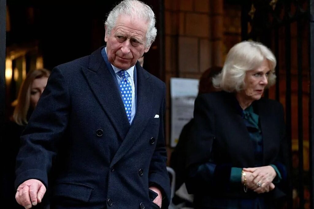El Rey Carlos III preocupado por el delicado estado de salud de Camilla Parker