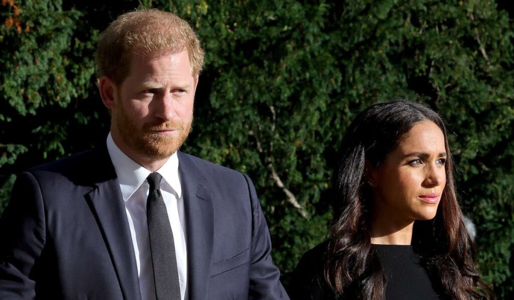 El príncipe Harry y Meghan Markle podrían opacar al rey Carlos III el día de su coronación