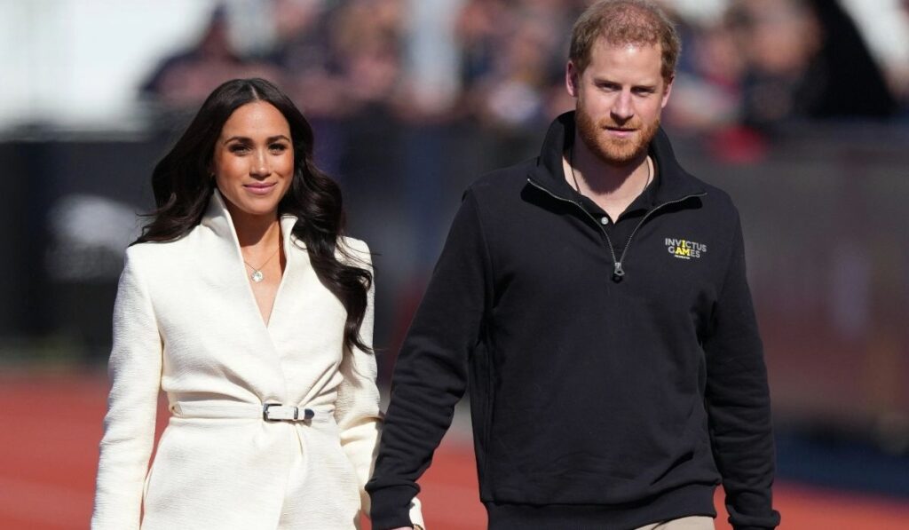 El príncipe Harry y Meghan Markle quieren crear una monarquía 'alternativa' en Estados Unidos