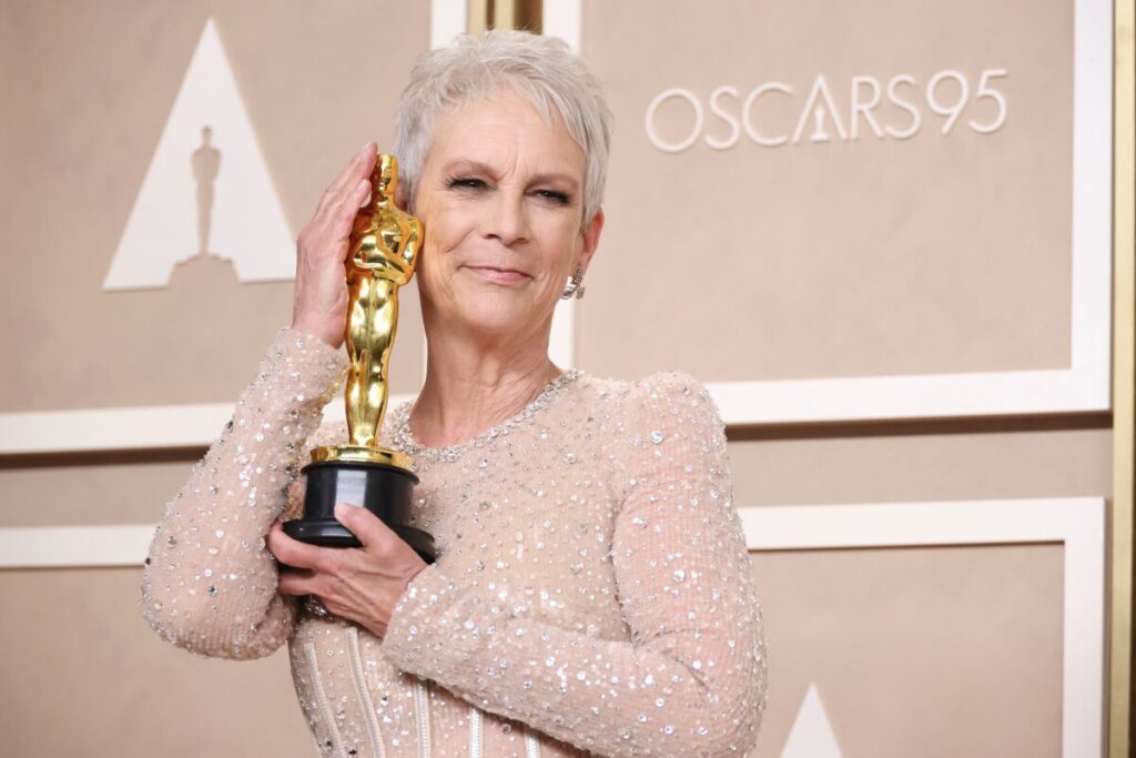 Jamie Lee Curtis sufrió fuerte lesión tras eufórico festejo después de ganar el Oscar