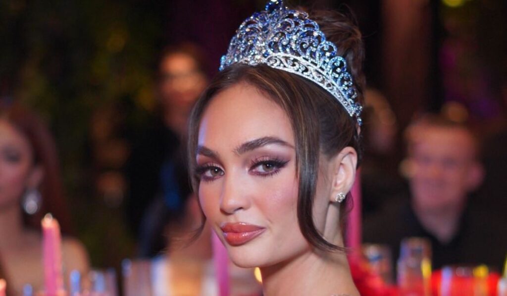 Miss Universo continúa fracasando en su reinado y esto podría conllevar a su despido