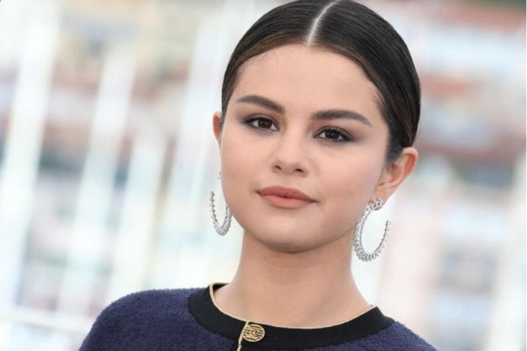 Selena Gomez sorprende con su rostro al natural en nuevas fotos sin maquillaje