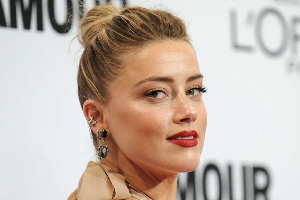 Amber Heard se burla de forma implícita de los fans de Johnny Depp al regresar a la gran pantalla
