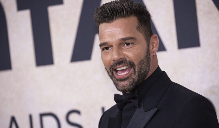 Sobrino de Ricky Martin continúa la demanda que impuso a su tio por abuso cuando era menor de edad