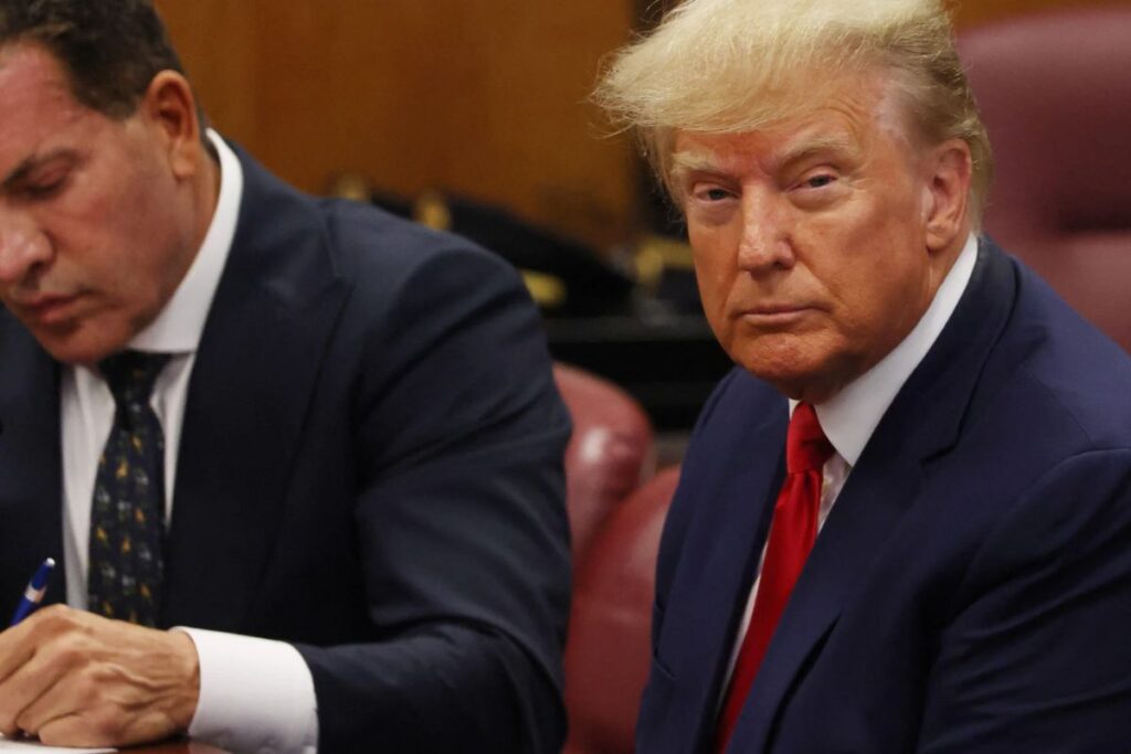 Donald Trump es detenido en Nueva York por más de 30 cargos judiciales