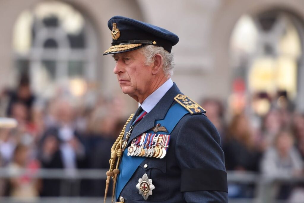 El Rey Carlos III tiene todo preparado para renunciar a su reinado el próximo año