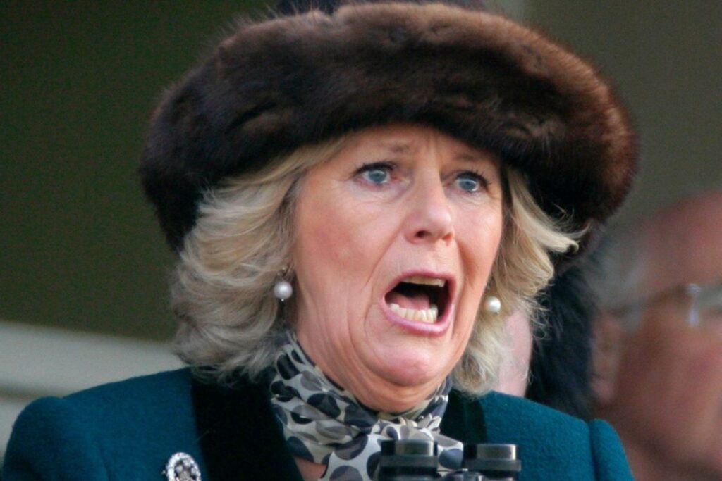 El asqueroso ex esposo de Camilla Parker asistirá a la coronacion del rey Carlos III