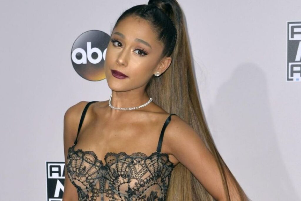 El encantador mensaje que recibió Ariana Grande tras las críticas y burlas hacia su cuerpo