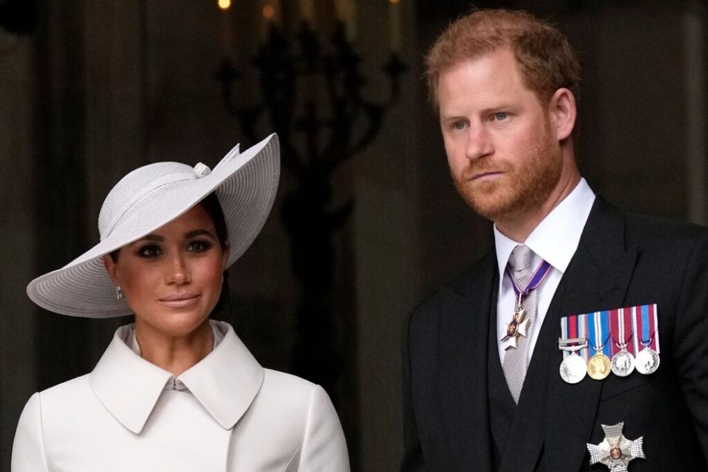 El príncipe Harry y Meghan Markle están sufriendo tras vivir sin la realeza