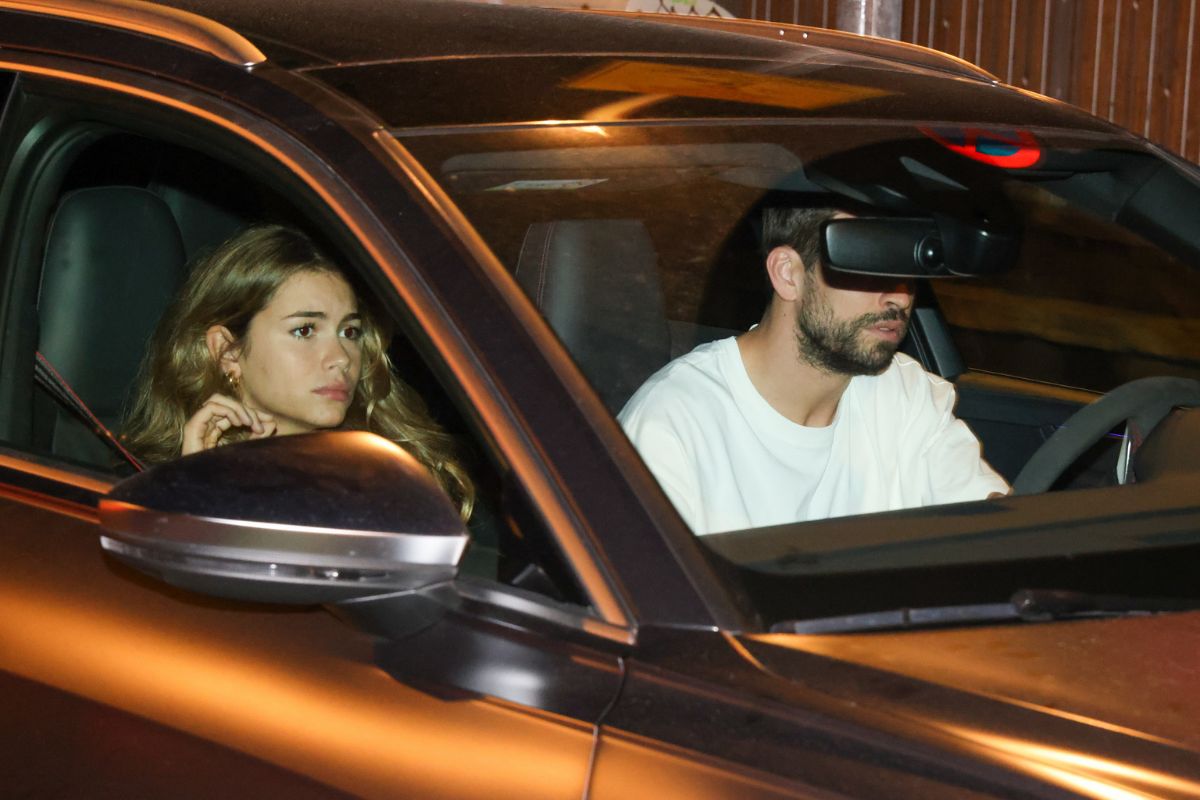 Gerard Piqué le obsequió a Clara Chía este extravagante auto