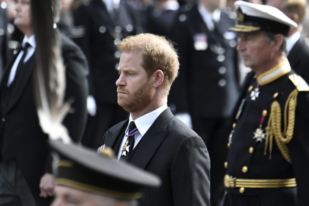 La desgarradora razón por la que el príncipe Harry quiso abandonar a la familia real para mudarse a Estados Unidos