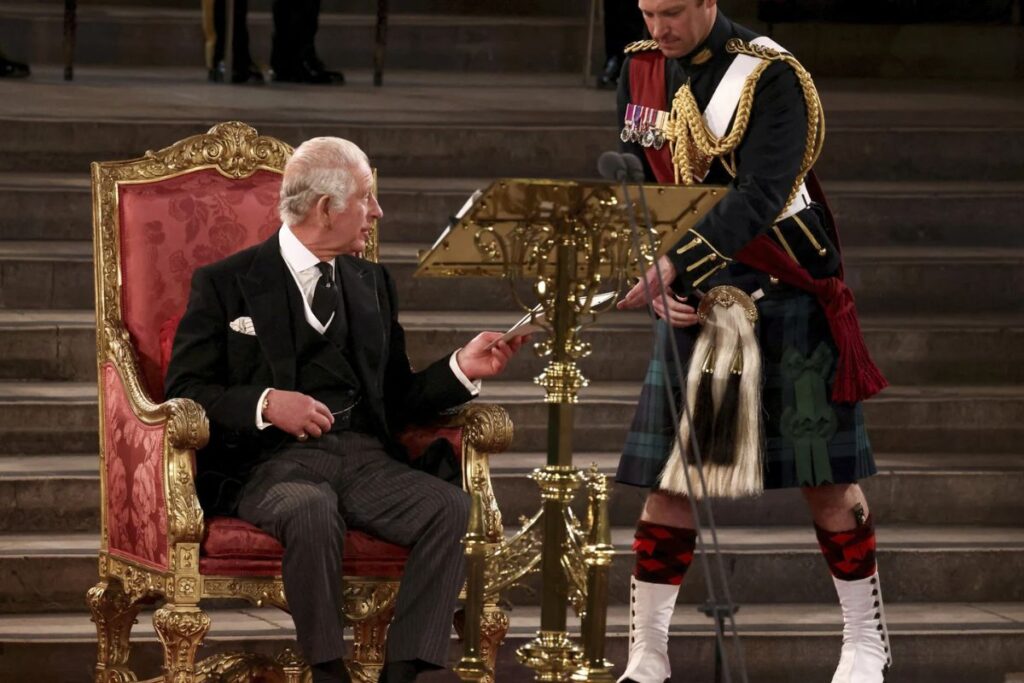 La millonaria suma que el rey Carlos III derrocha en sus caprichos