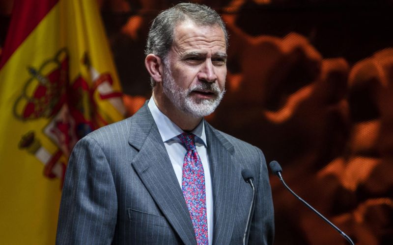 La reina Letizia deja en ridículo al rey Felipe VI con este insólito gesto