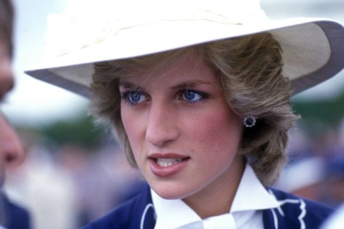 Se filtran fotos de la princesa Diana humillando a Camila Parker públicamente por ser la amante de Carlos III