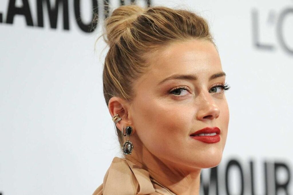 Amber Heard es captada más feliz que nunca viviendo su nueva vida en España tras abandonar Hollywood