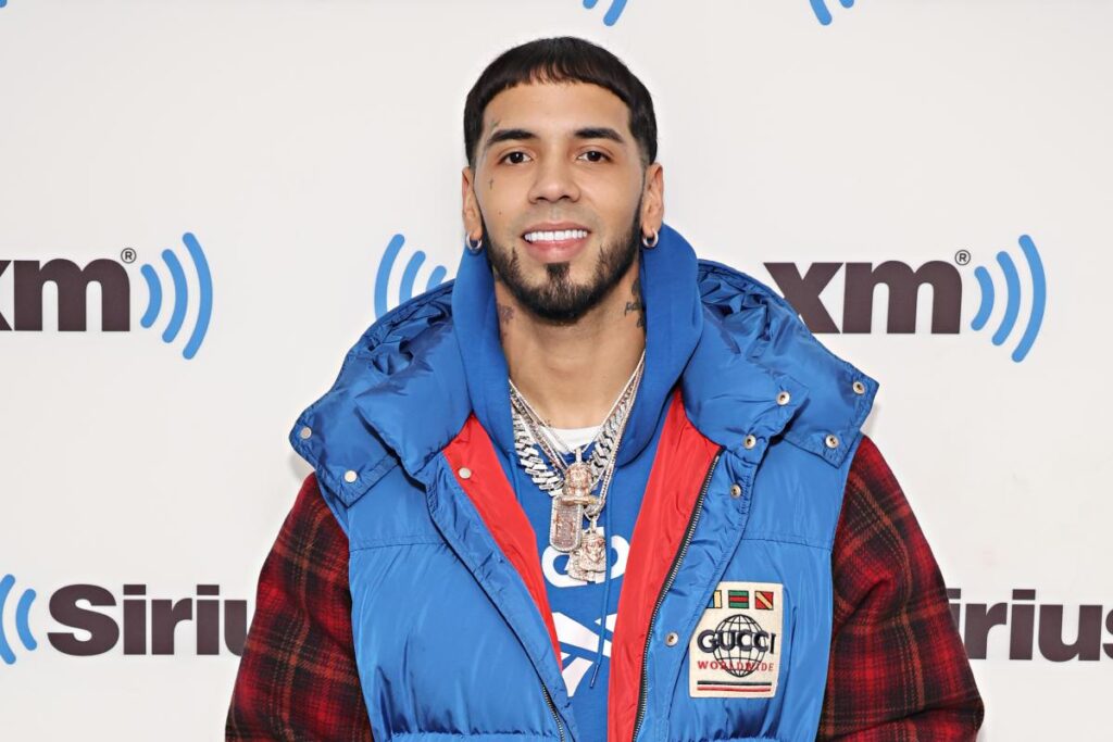 Anuel AA asegura que tiene una muy buena relación con Karol G