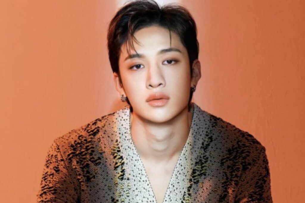 Bang Chan de Stray Kids se disculpa públicamente por criticar el irrespeto de los nuevos grupos KPOP
