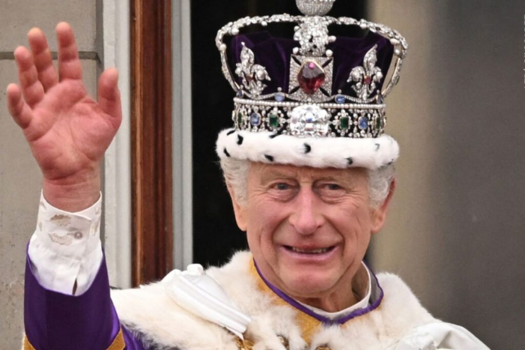 El encantador príncipe que estuvo presente en la coronación del rey Carlos III