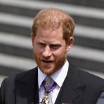 El príncipe Harry se vuelca contra el ex mayordomo de la princesa Diana
