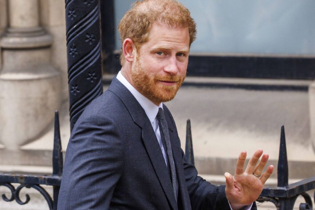 El regreso del príncipe Harry al Reino Unido se complica debido a la falta de seguridad y apoyo de la policía