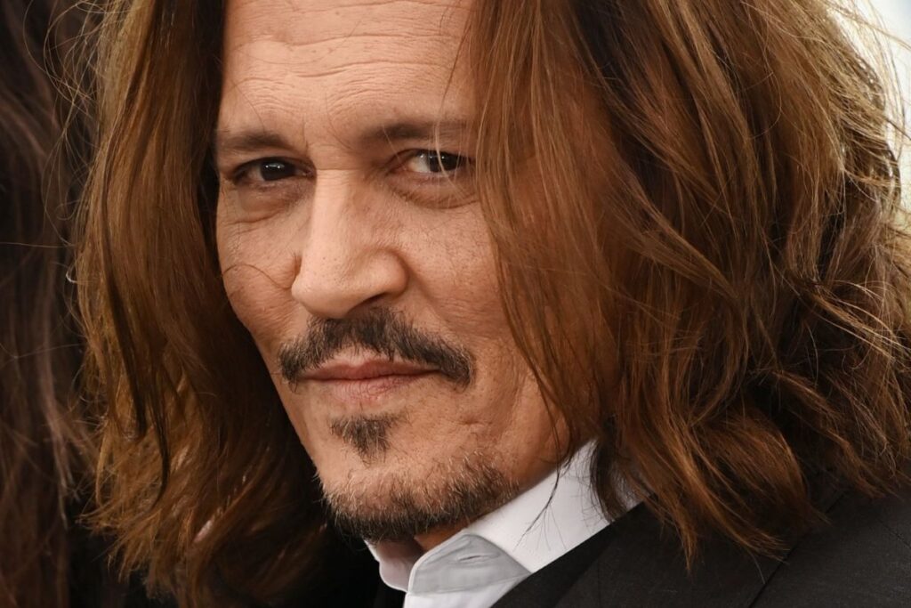 Johnny Depp causa asco y repugnancia tras aparecer con los dientes podridos en el festival de Cannes