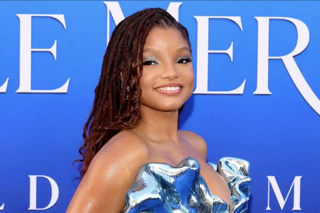La actriz Halle Bailey expresó cómo ha enfrentado las críticas por interpretar el papel de la "La Sirenita"
