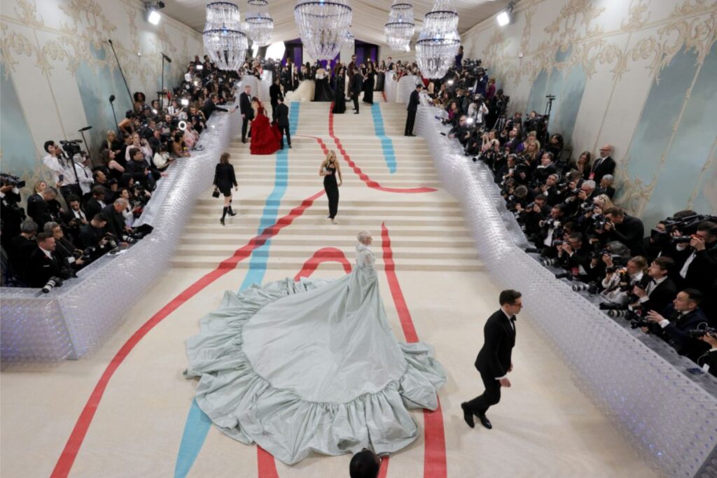 La cucaracha que se convirtió en el acto principal de la Met Gala 2023