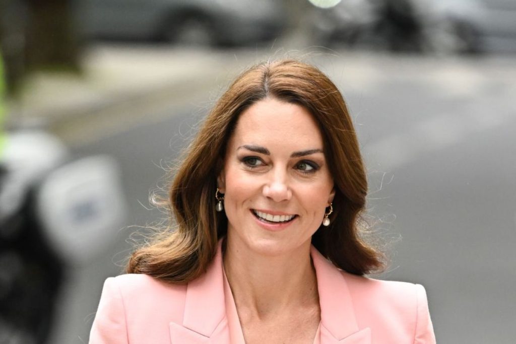 La espectacular prenda de vestir de la princesa Kate Middleton que está al alcance monetario de todos