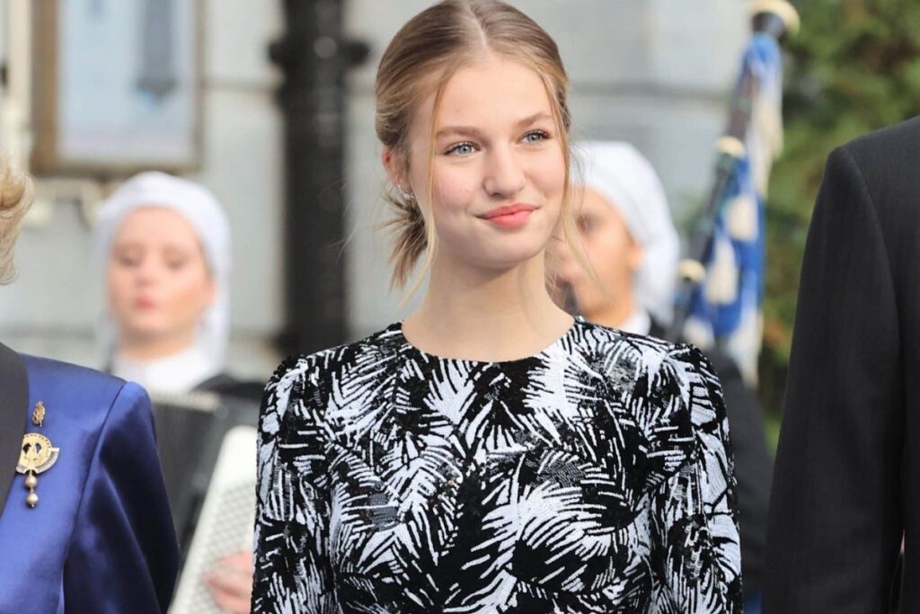 La princesa Leonor se gradúa con honores en Gales lista para emprender una nueva etapa