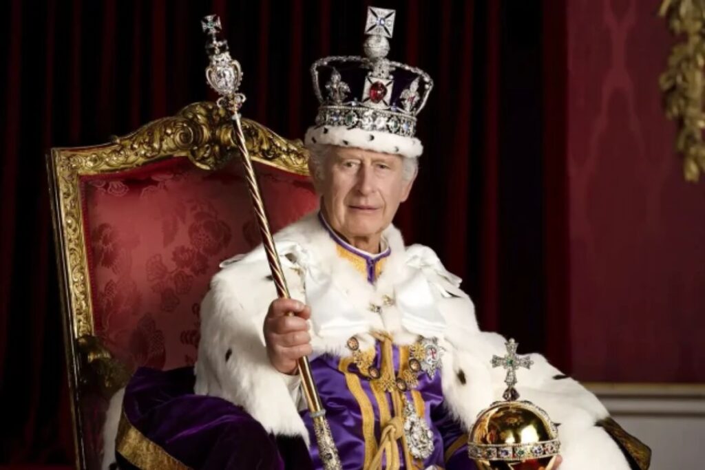¿Carlos III abandonó sus deberes como rey? La verdad tras quitarse la corona