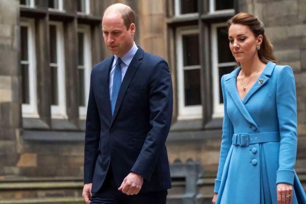 Al príncipe William le molesta que lo corten de las fotos en las que sale con Kate Middleton