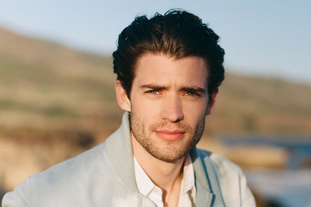 El nuevo Superman de DC, David Corenswet, sorprende por el TREMENDO tamaño de su paquete