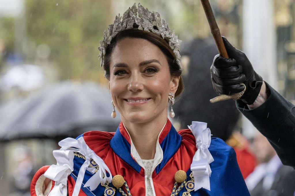 Kate Middleton impone moda con estos espectaculares tacones