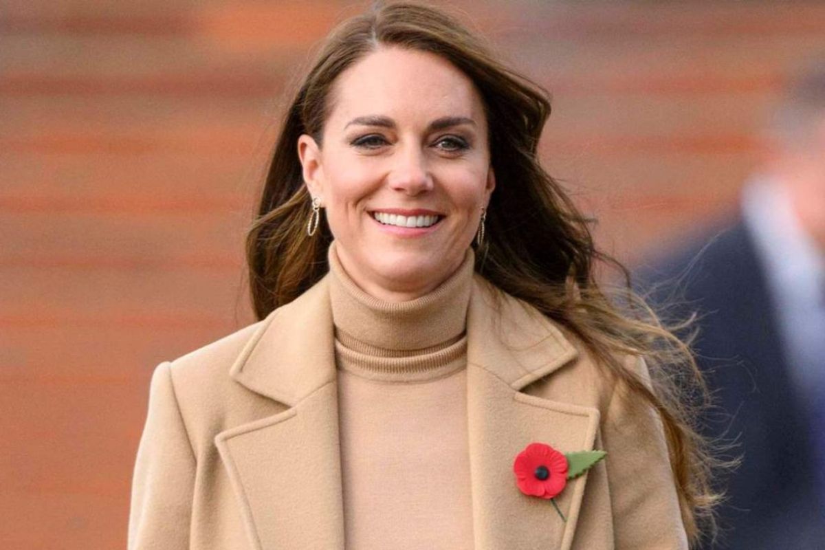 Kate Middleton la vuelve a partir con un ouftit inspirado en BARBIE y de paso, ayuda a los niños más necesitados
