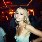 Lily-Rose Depp defiende a capa y espada sus escenas +18 en la serie HBO 'THE IDOL'