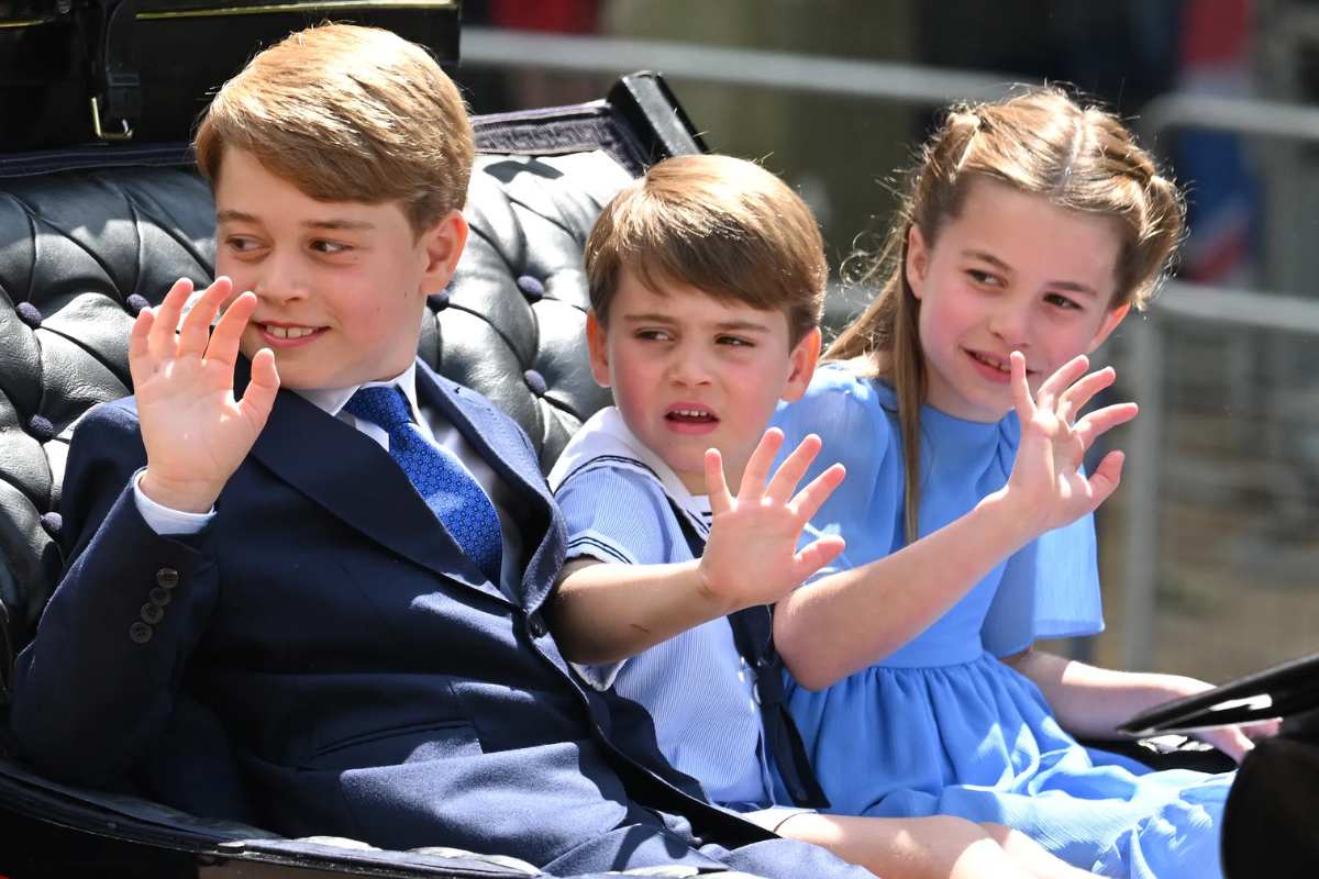 El príncipe Louis más aventurero que nunca en la reciente aparición con sus padres