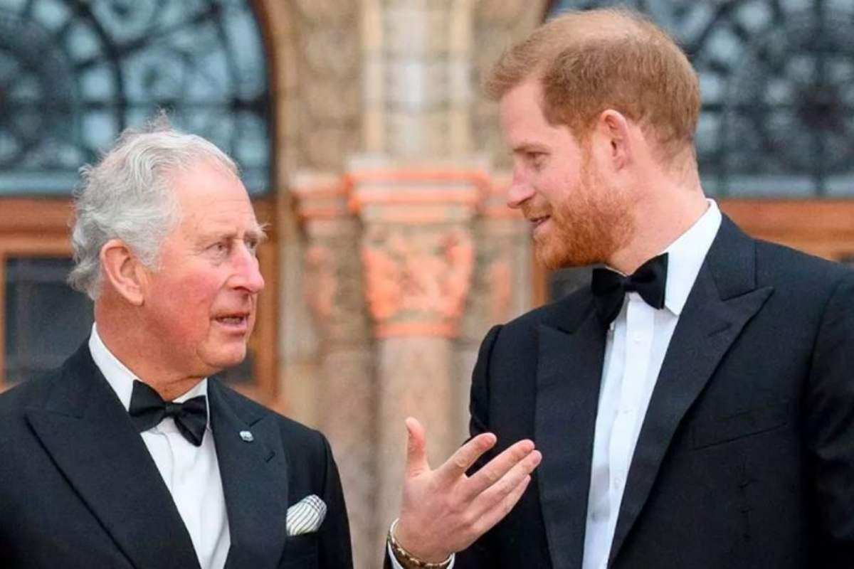 El rey Carlos III listo para intermediar en el "divorcio" de Meghan Markle y el príncipe Harry