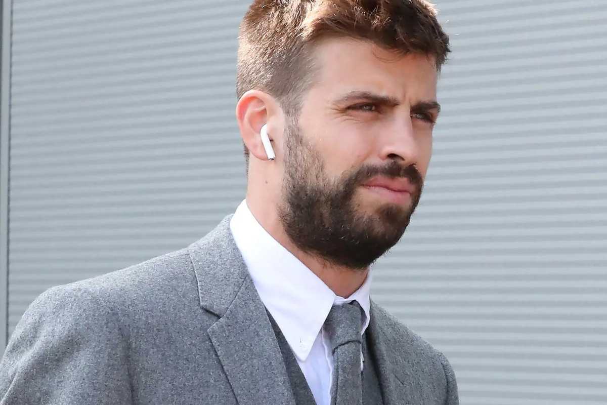 Gerard Piqué triste en fiesta donde los fans de Shakira no le dejaron divertirse