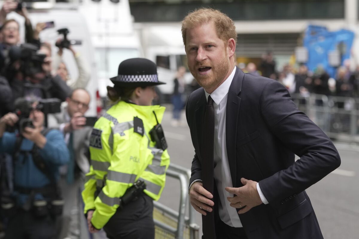 El Príncipe Harry recibe nueva derrota en su batalla legal contra la prensa británica