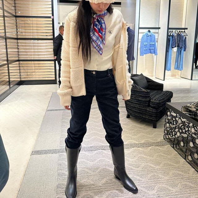 Afirman que Jennie de BLACKPINK habría confirmado su noviazgo con V de BTS por este motivo